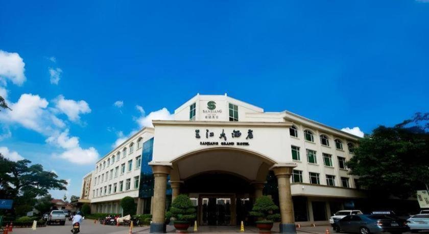 San Jiang Grand Hotel В'єнтьян Екстер'єр фото